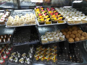 شیرینی‌سرای کارون