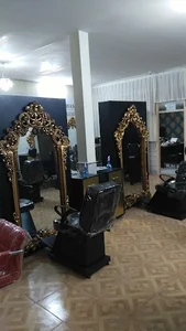 آموزشگاه آرایشگری آقای خاص