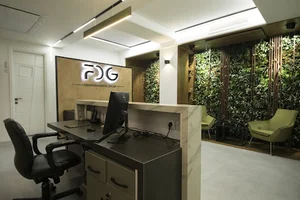 گروه دندانپزشکی فرشته