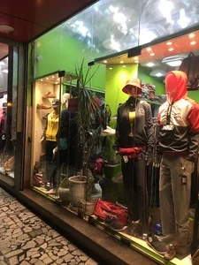 فروشگاه پوشاک کنز