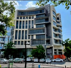 دندانپزشکی دکتر امیر حمزه طالبیان 4