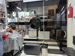 آرایشگاه هادی