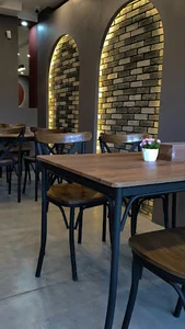 کافه رستوران ژی وار