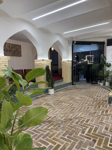 کافه رستوران پلاک هشت