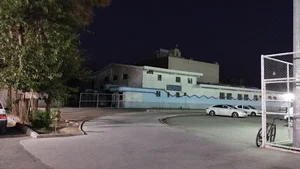 استخر سرپوشیده باران