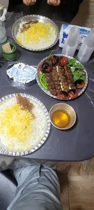 تهیه غذای خانگی و رستوران برکه
