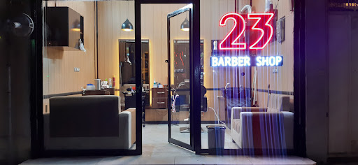 آرایشگاه مردانه 23