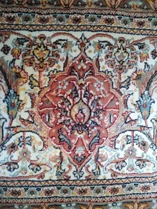 رفوگری و تعمیر فرش دستباف و ماشینی 4