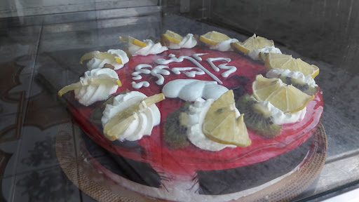 شیرینی سرای رویال