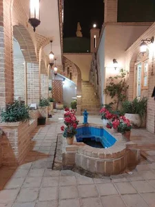رستوران شمس العماره 4