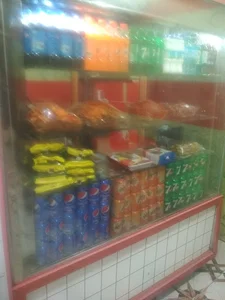 خیابان انقلاب اغذیه جوانان