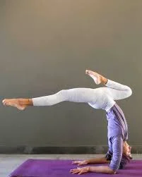 HOORA YOGAॐSUNNY CENTER