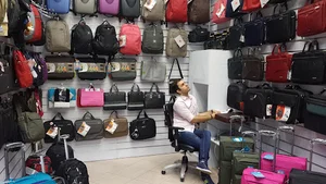 فروشگاه کیف چرتکه