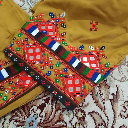 گلدوزی تپه زنی سنجرانی