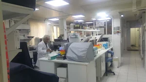 ازمایشگاه دکتر میلانی