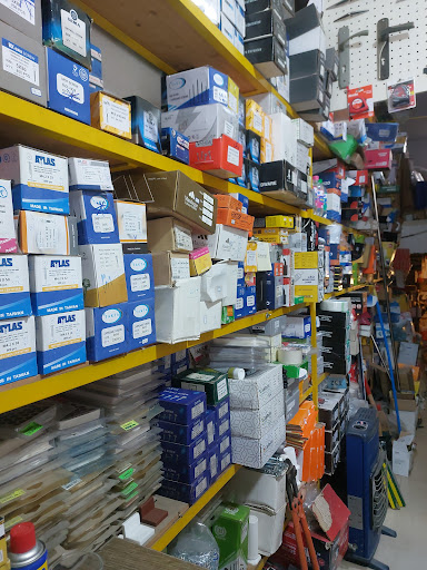 ابزار یراق اهورا