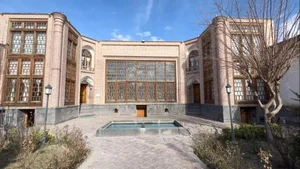 هتل و رستوران تاریخی خانه صادقی 5