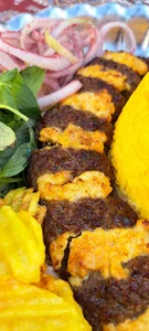 کافه و رستوران سنتی عمارت هفت خوان 3