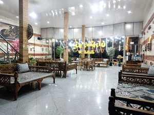 دیزی رستوران سنتی سرخوش محمد