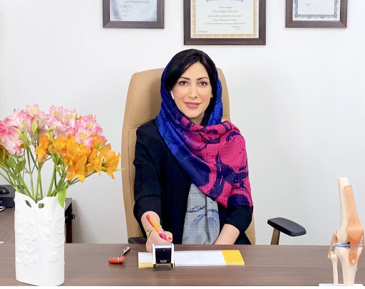 دکتر فرناز دهقان متخصص طب فیزیکی