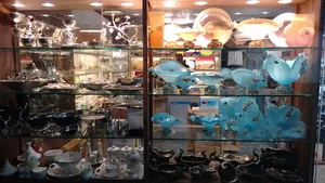 Kish Mehr appliance store