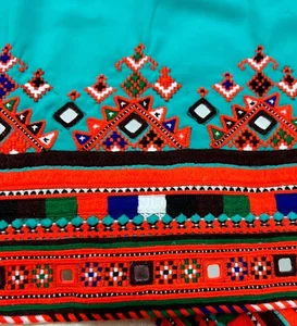گلدوزی و تپه زنی نازگل