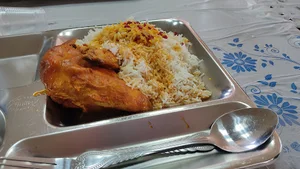 سلف دانشگاه