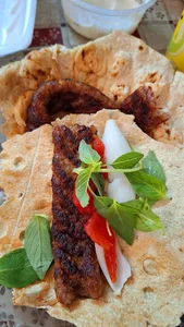 کبابی چشم بین