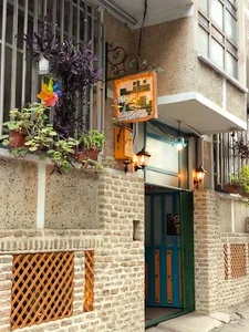 Plaque 6 House cafe کافه خانه پلاک ۶