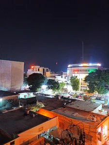مشاور املاک سنگی