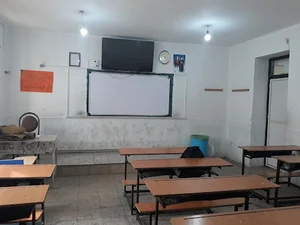 دبیرستان فلسطین