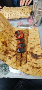 رستوران عباس اشراقی و پسران 3