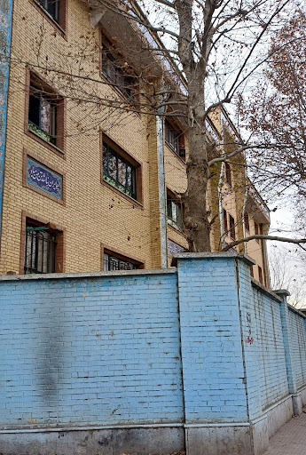 آموزشگاه راهنمایی درخشان