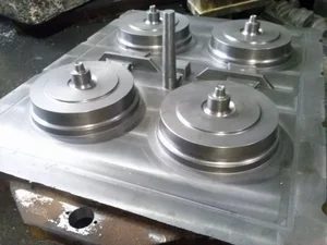 قالب‌سازی و خدمات فرز CNC 5