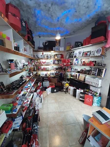 فروشگاه کادویین