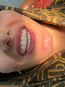کلینیک دندانپزشکی آروان 3