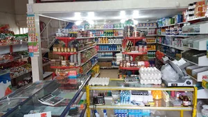 فروشگاه مواد غذایی تک