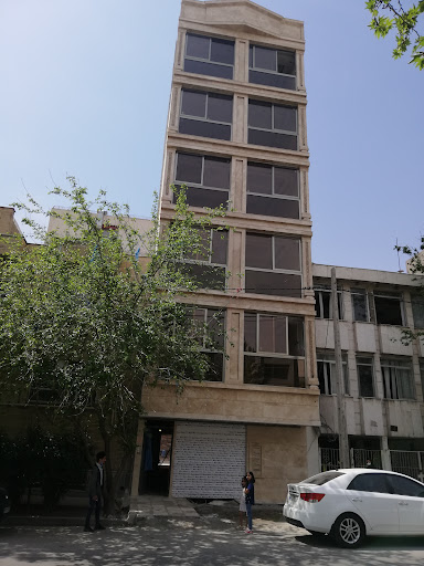 مطب دکتر هادی خیرآبادی