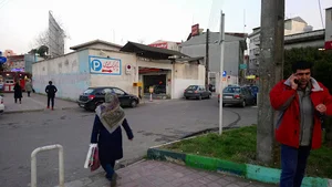 پارکینگ عمومی ملک