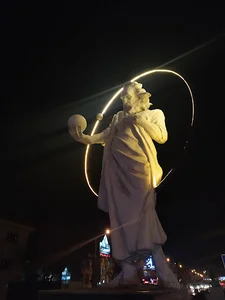تندیس خیام