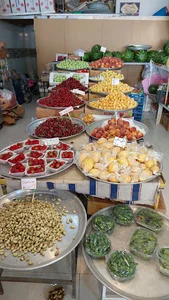 فروشگاه میوه و سبزیجات تاج