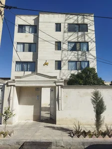 مدرسه معارف
