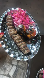 کبابی هشت