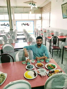 رستوران و مطبخ وحیدی