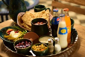 کافه و صبحانه سرای پل طالقانی