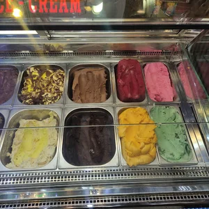 آبمیوه بستنی ننه عبدول