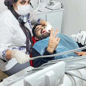 درمانگاه دندانپزشکی اسطوره