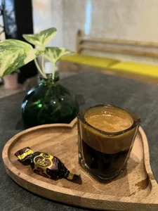 قهوه اهورا 2