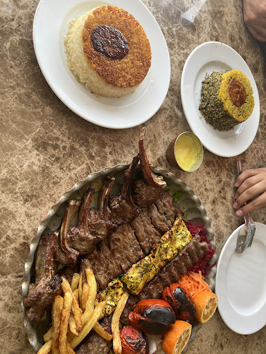 باغ رستوران بام هراز