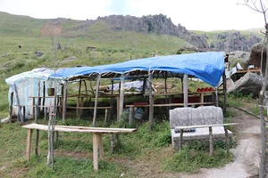 کافه کبابی آبشار ورزان